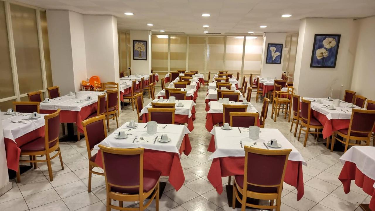 Hotel Regina Lignano Sabbiadoro Exterior photo