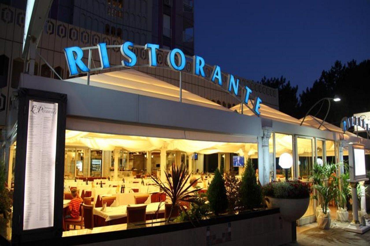 Hotel Regina Lignano Sabbiadoro Exterior photo