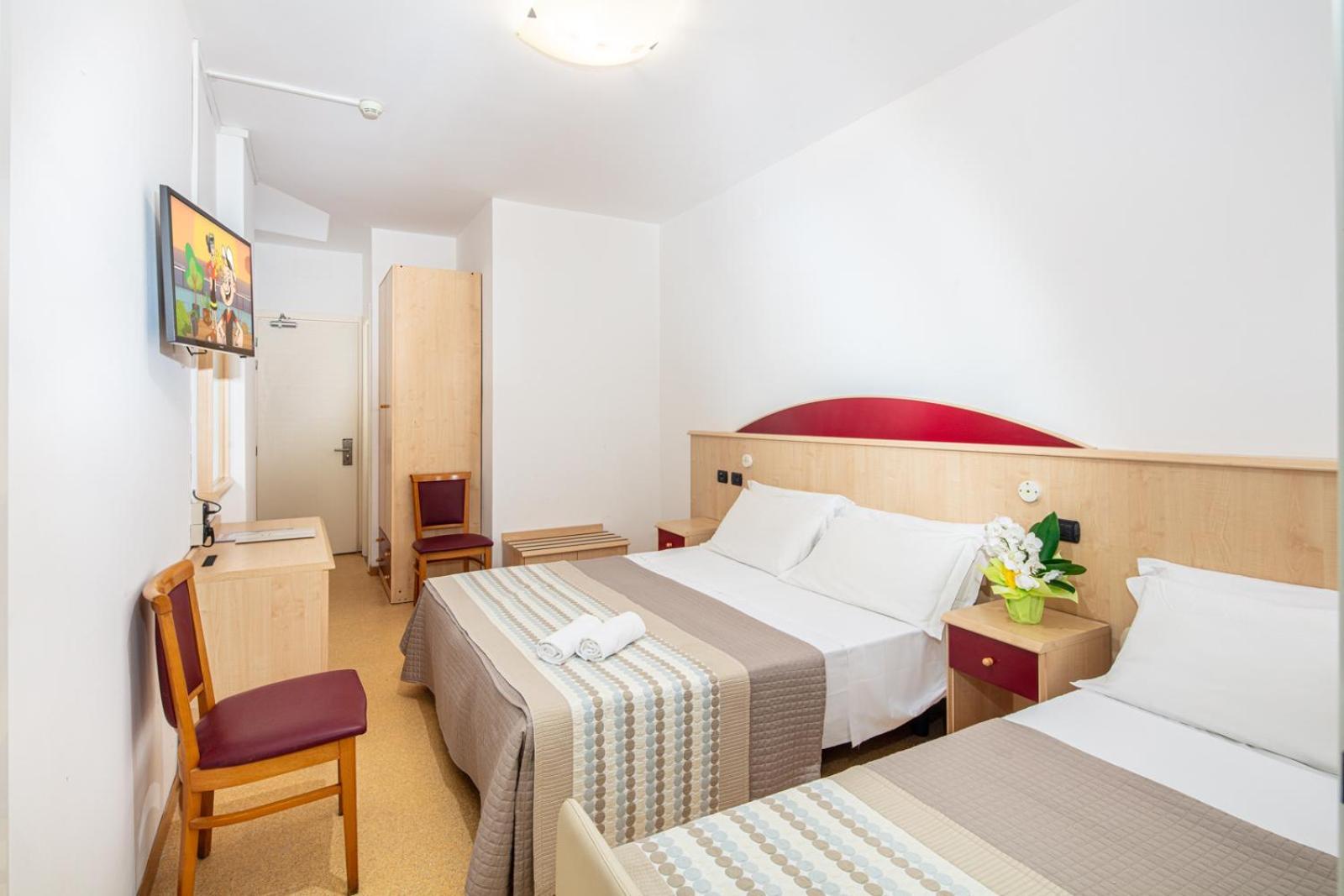 Hotel Regina Lignano Sabbiadoro Room photo